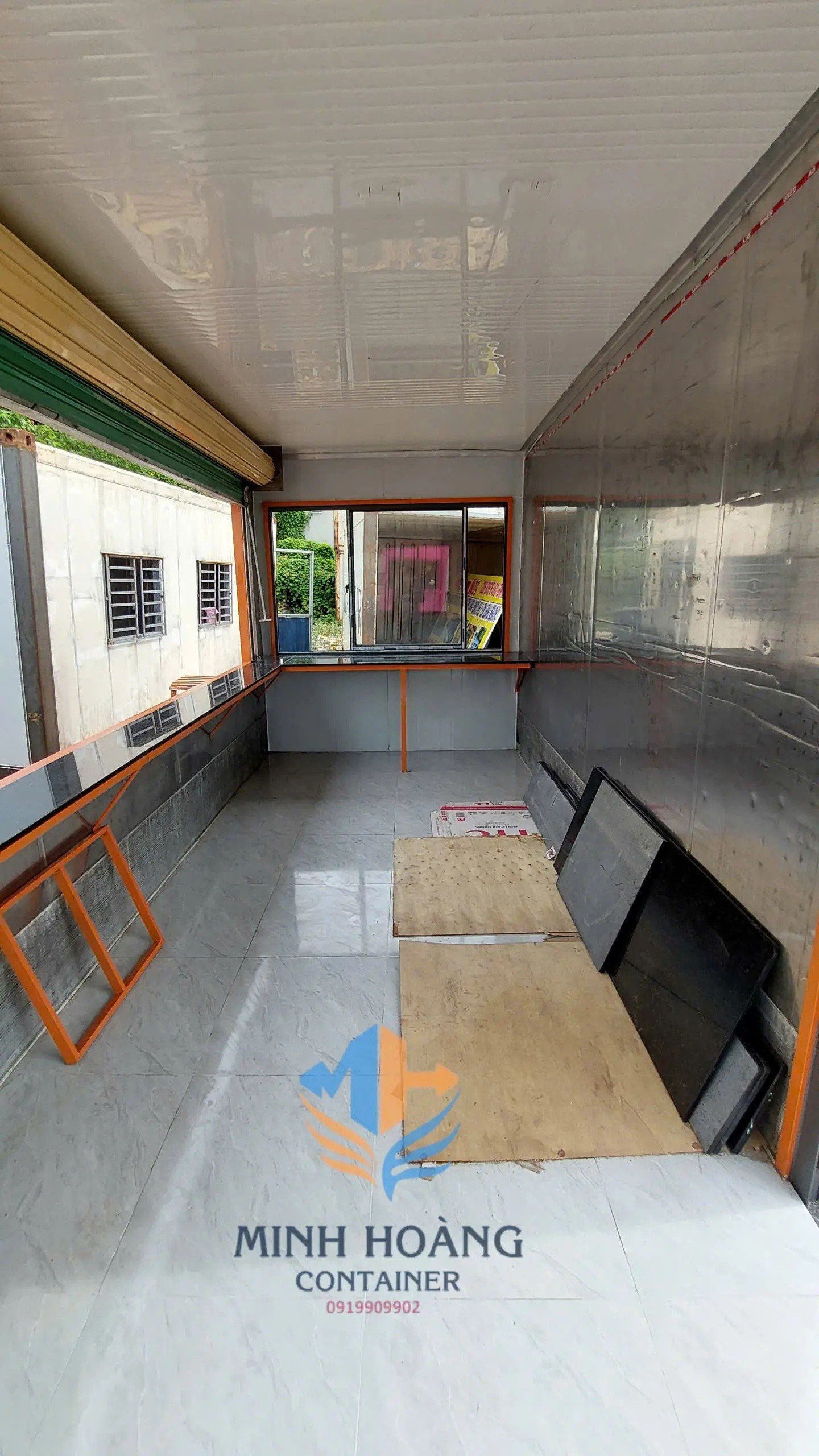 Container Cafe 20 Feet Cam Viền Đen Vỏ Lạnh